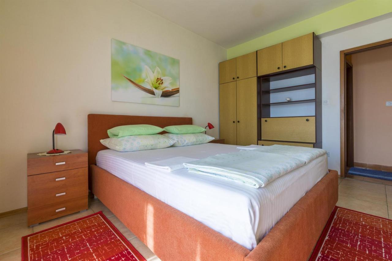 Apartments Dragica Dramalj Luaran gambar