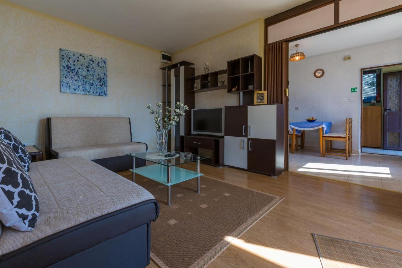 Apartments Dragica Dramalj Luaran gambar